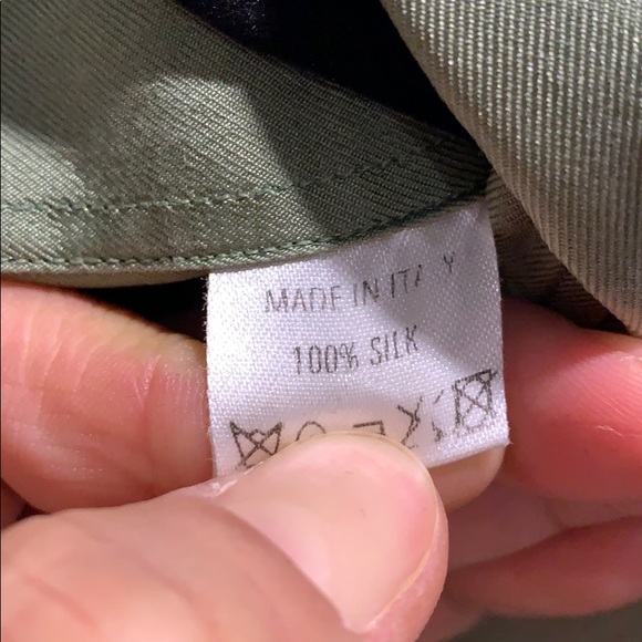 Authentic men’s Gucci military green silk shirt - Picture 4 of 6